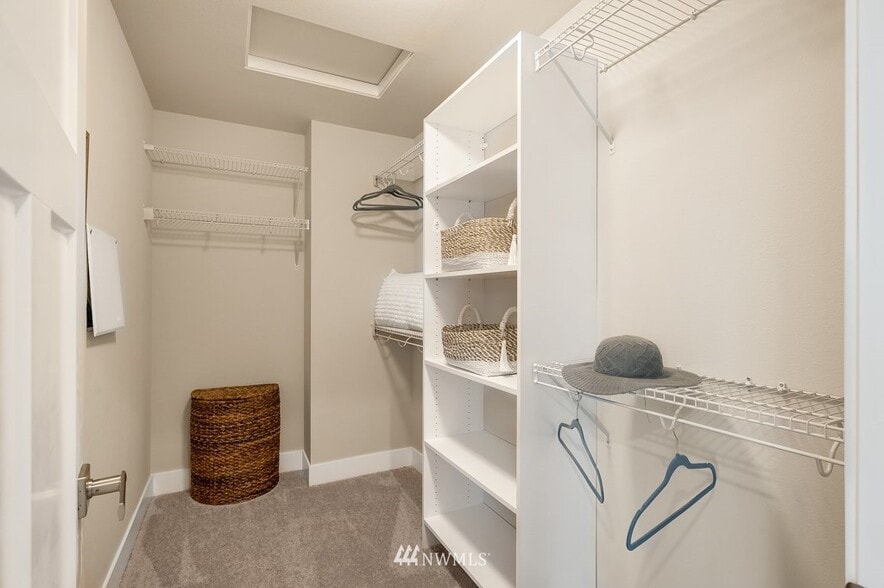 Closet - 3525 200th Pl SE
