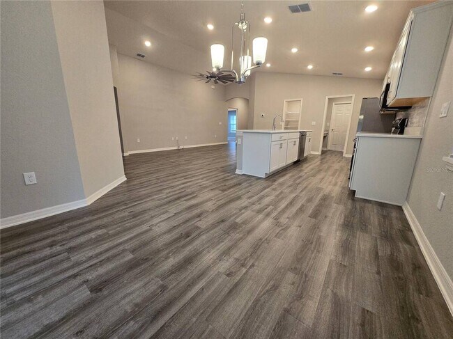 Building Photo - 1352 Mountain Flower Ln
