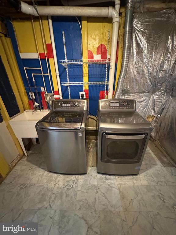 Building Photo - 12705 Town Center Way