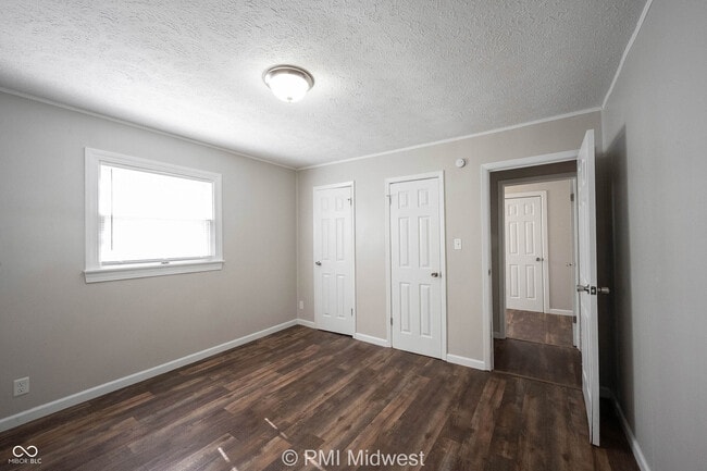 Building Photo - 126 Lewis Dr