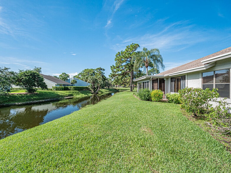 Building Photo - 13312 Touchstone Plz