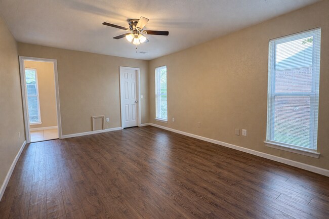 Building Photo - 8316 NW 111th Terrace