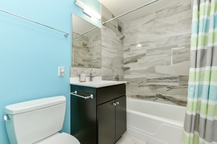 Building Photo - 180 Beacon St