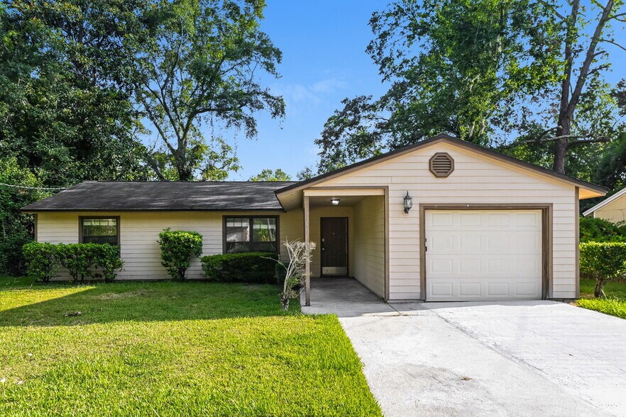 Primary Photo - 7279 Sharbeth Dr S