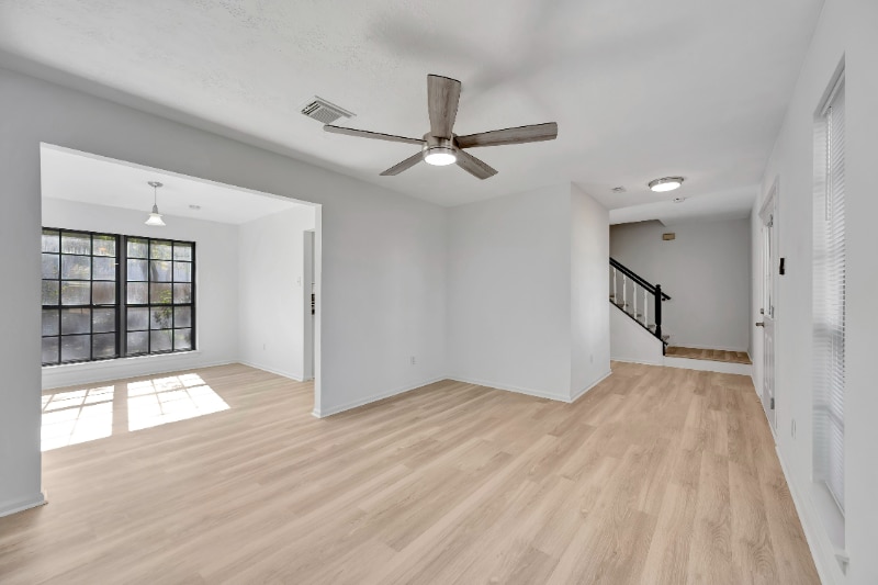 Building Photo - 1434 Chestnut Springs Ln