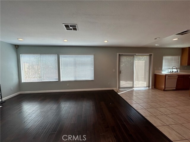 Building Photo - 1525 W Starburst Dr