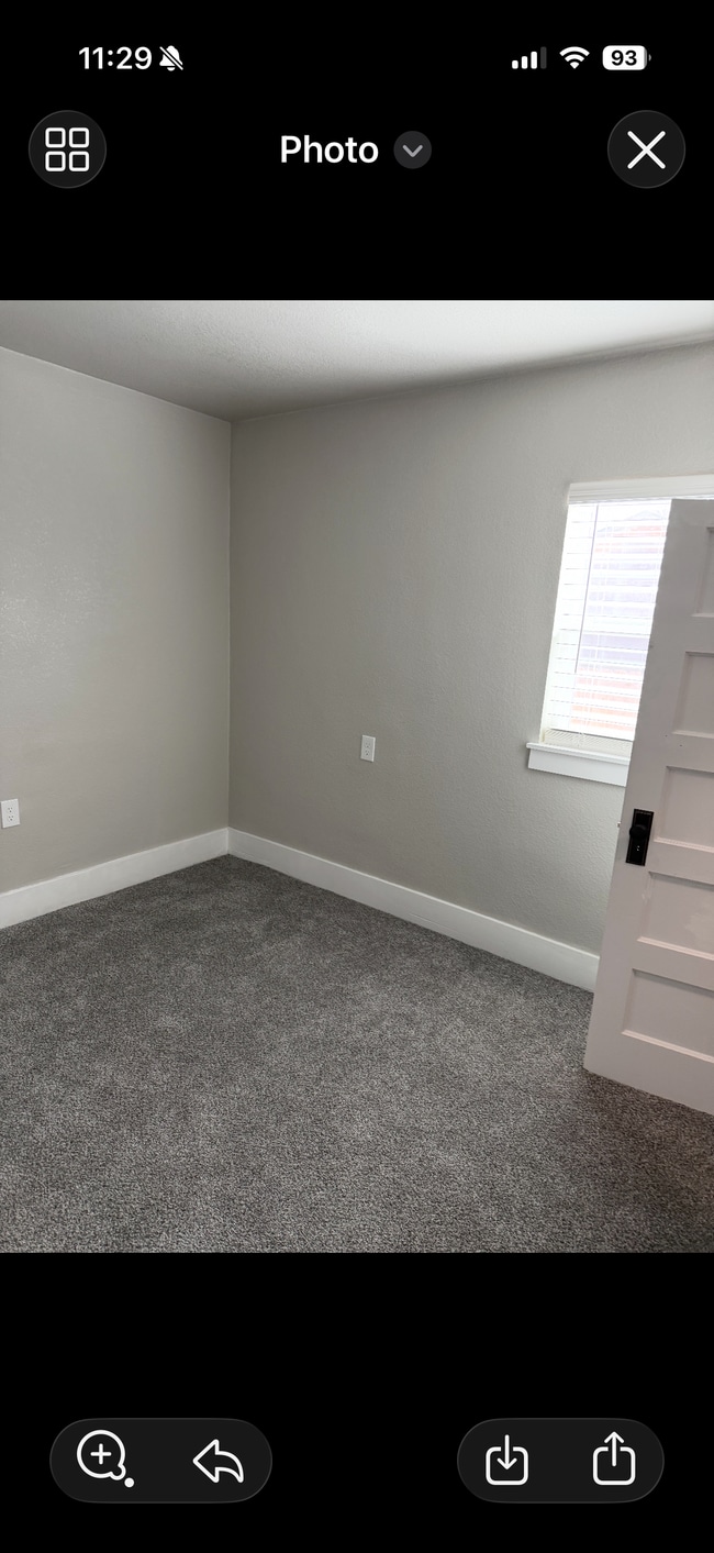 Building Photo - 200 N Beulah Ave