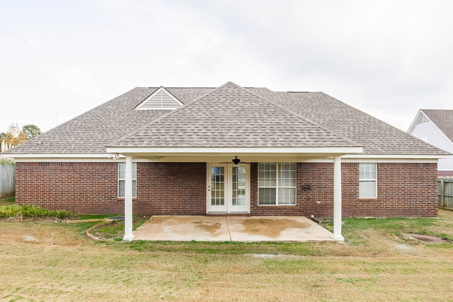 Building Photo - 1438 Clockshop Dr