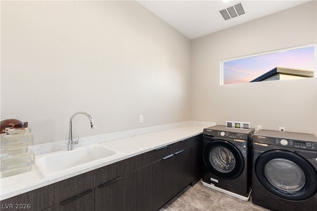 Building Photo - 5394 Succulent Rose Dr