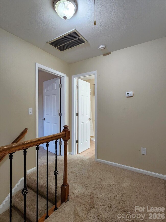 Building Photo - 417 Wintergreen Ct