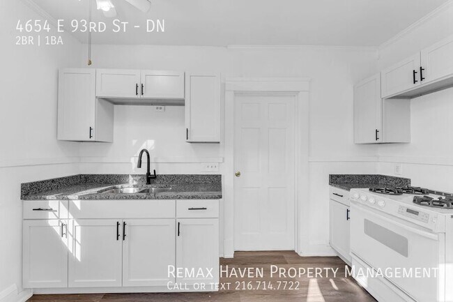 Building Photo - 4654 E 93rd St