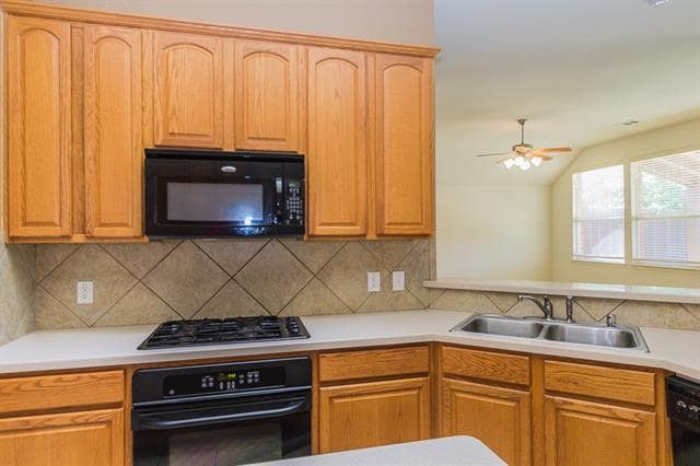 Building Photo - 9933 Bradford Grove Dr