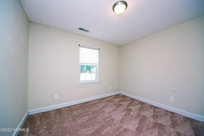 Building Photo - 211 Michel Ct