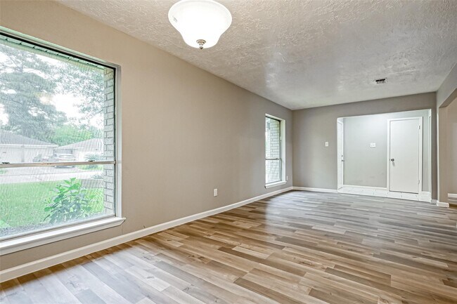 Building Photo - 3527 Acorn Springs Ln