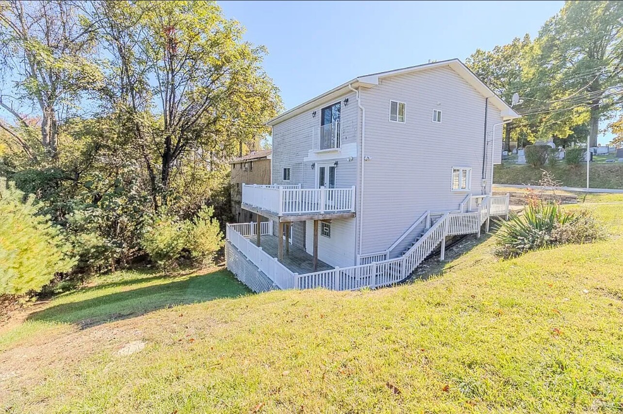 Building Photo - 7583 Tyler Rd