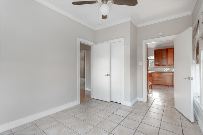 Building Photo - 5459 Miller Ave