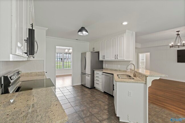 Building Photo - 122 Emory Dr