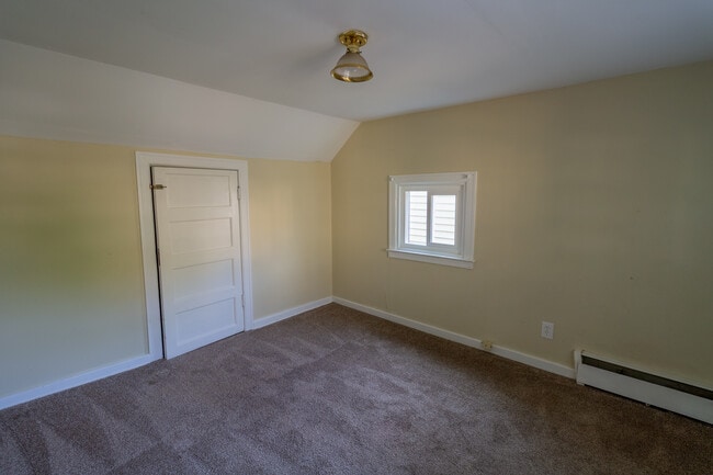 Building Photo - 2-702 Nash Rd