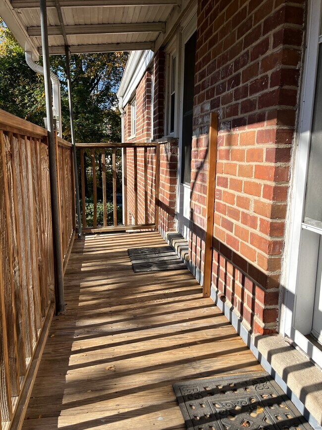 Building Photo - 20 North St