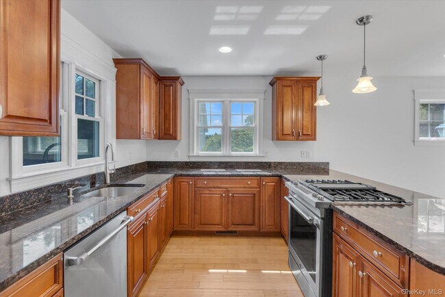 Building Photo - 1155 Tasker Ln