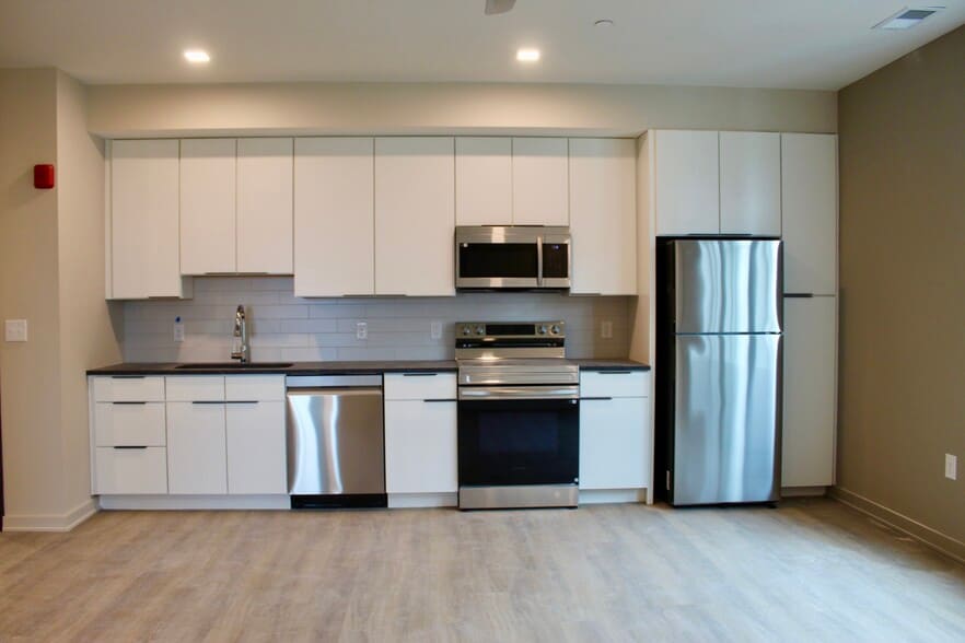 Building Photo - Mid Castle