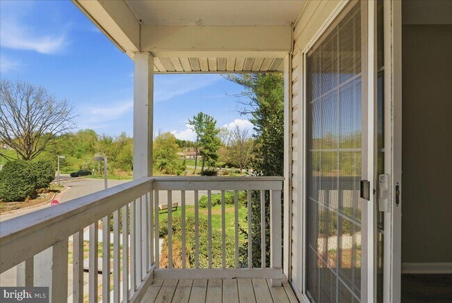 Building Photo - 100 Westwick Ct