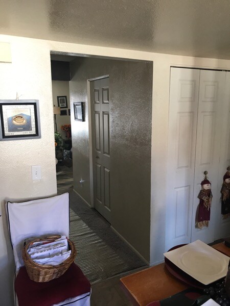 Building Photo - Charming 3BR/2BA Condo near Cherry Creek R...
