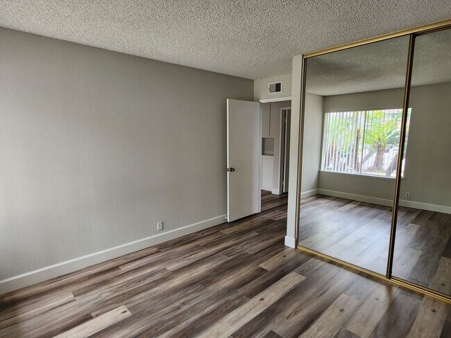 Building Photo - Beautiful Single Story in Mission Viejo