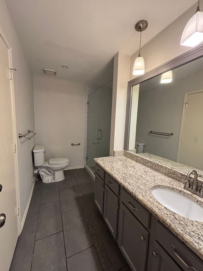 Building Photo - 7232 Laurelhill Ct S