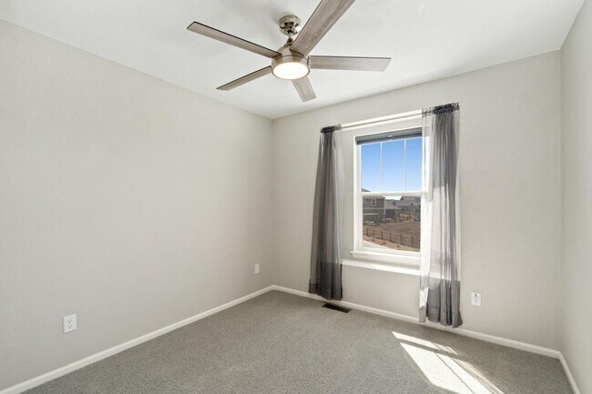 Building Photo - 4115 Chasm Lk Dr