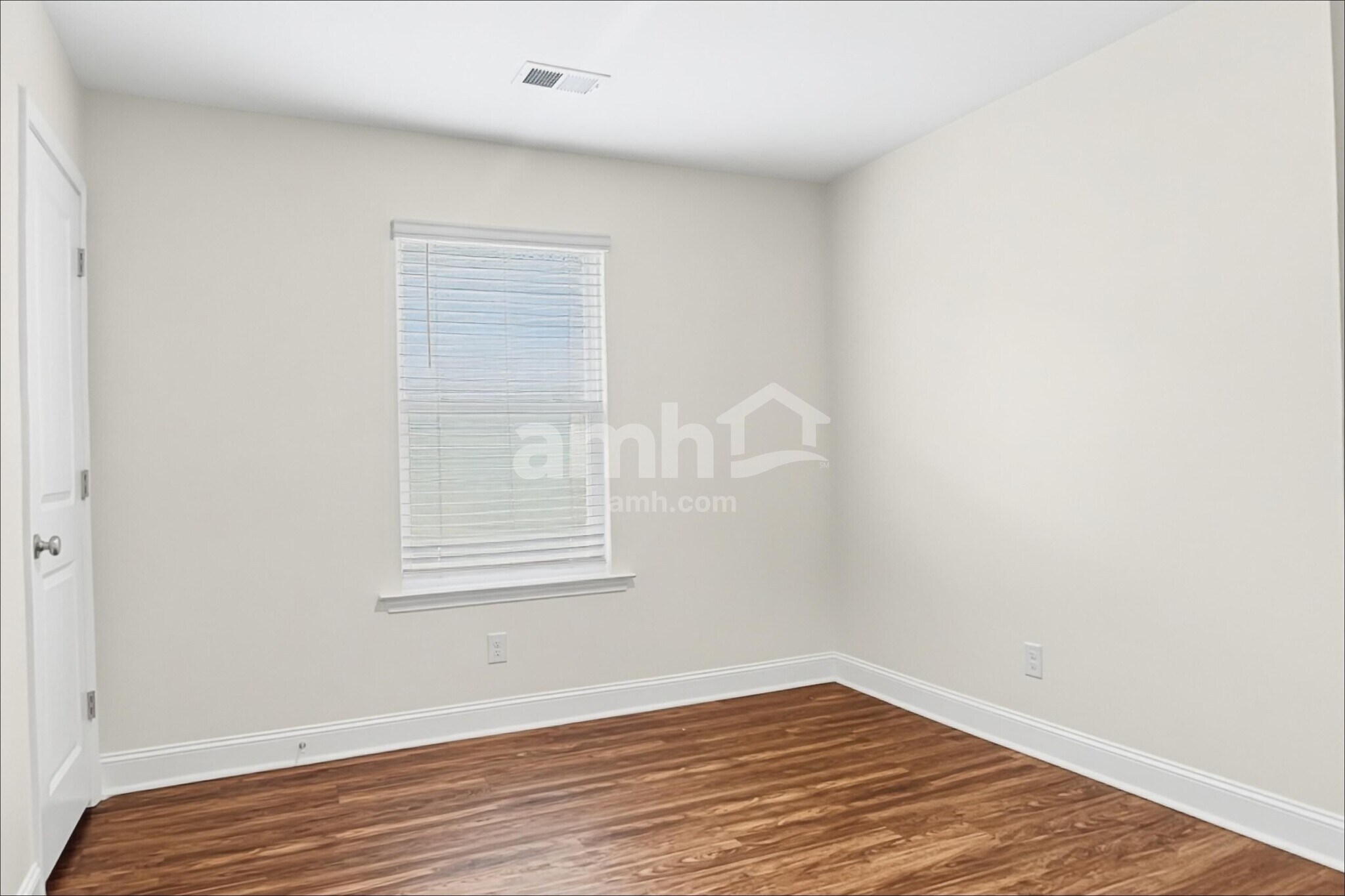 Building Photo - 1817 Produce Ln