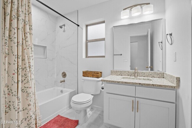 Building Photo - 13808 Paseo Sereno Dr