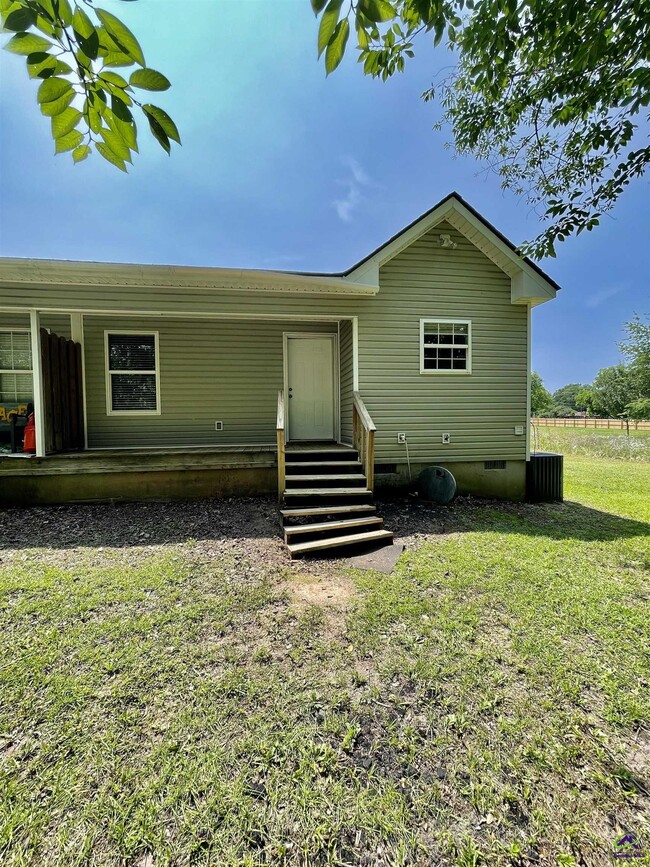 Building Photo - 107 Northpointe Dr
