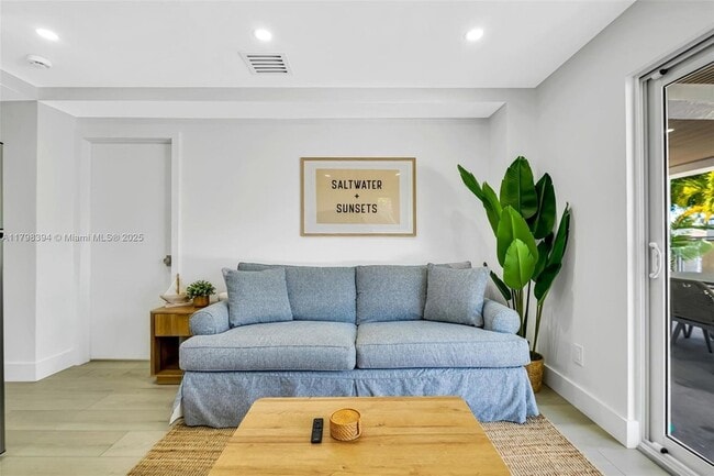 Building Photo - 129 Nautilus Dr