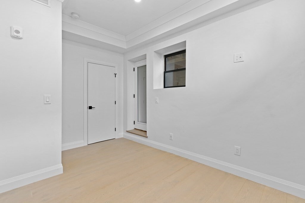 Building Photo - 1428 Columbia Rd