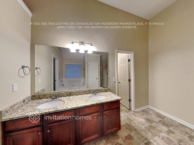 Building Photo - 7062 Cavender Dr SW