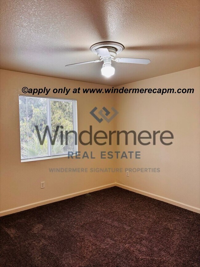 Building Photo - Bright & Spacious Two-Story home in Natomas Park!!