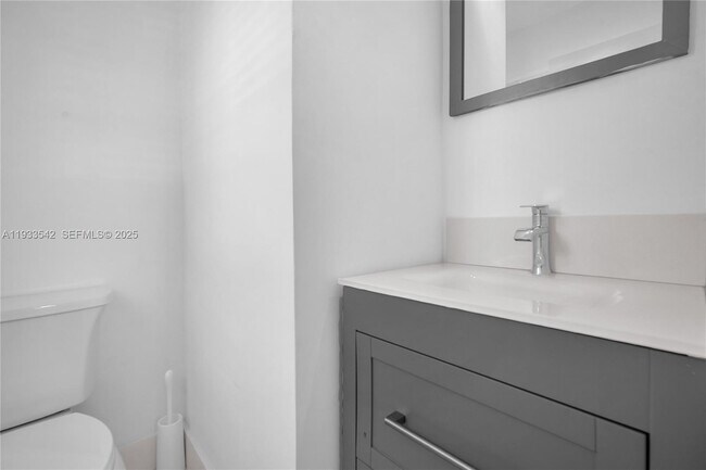 Building Photo - 3265 Virginia St