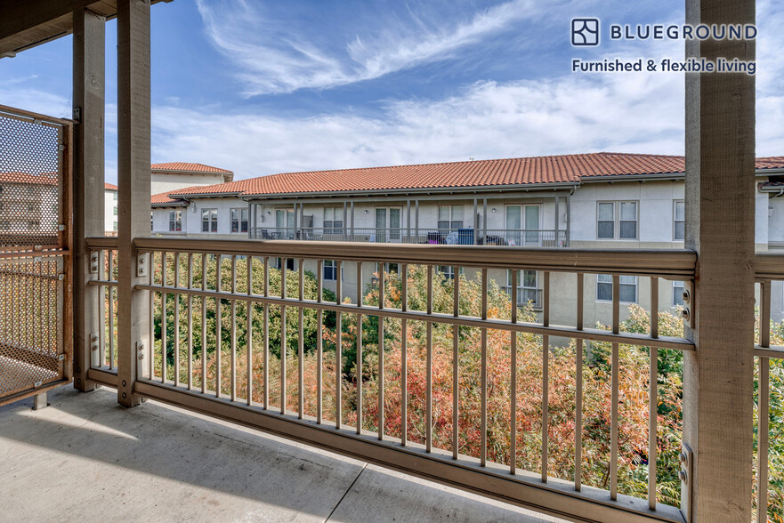 Building Photo - 7011 Sunne Ln
