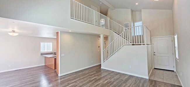 Building Photo - 1982 Dogwood Dr