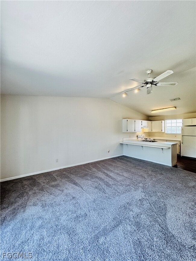 Building Photo - 19045 Holly Rd