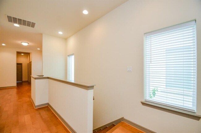 Building Photo - 5943 Kansas St