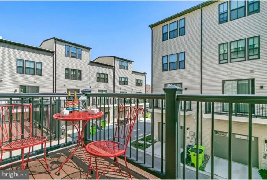 Building Photo - 2820 Arts Vista Blvd