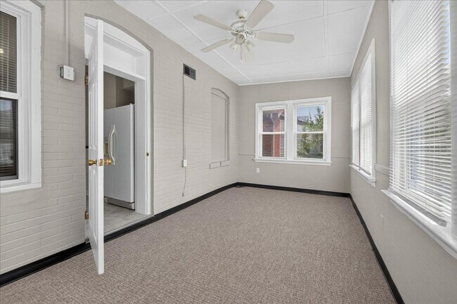 Building Photo - 5252 Bancroft Ave