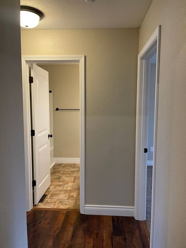 Building Photo - AVAILABLE!!!