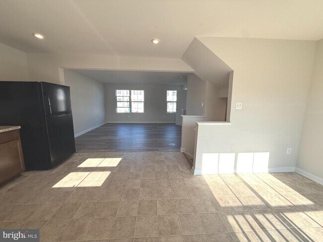 Building Photo - 63 Ogunquit Dr