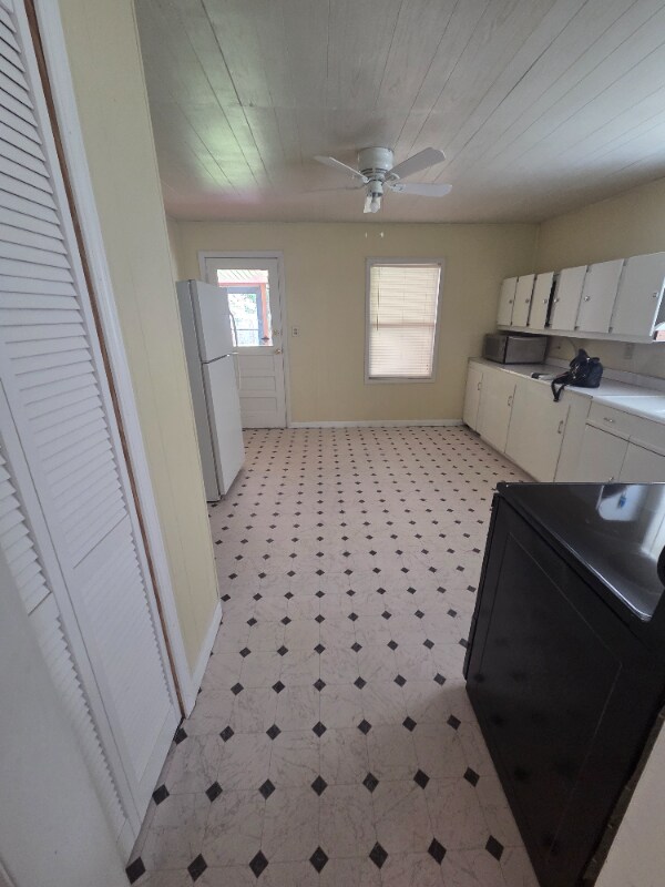 Building Photo - 1550 Doehler Ave