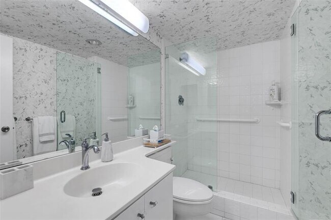 Building Photo - 3430 Galt Ocean Dr