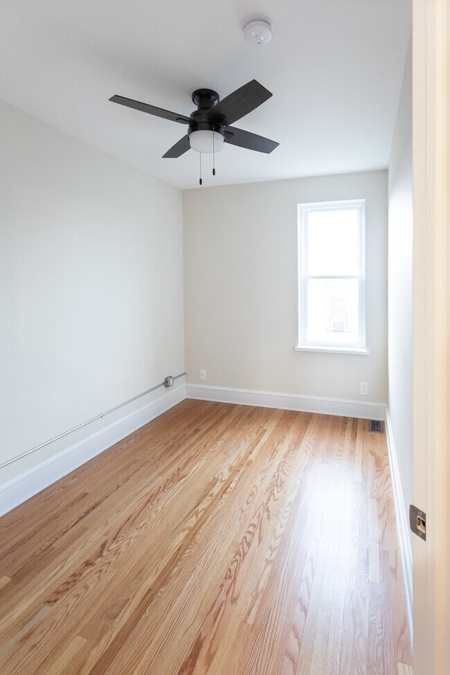 Building Photo - 5836 Alter St