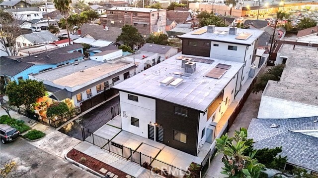 Building Photo - 2013 8th Ave